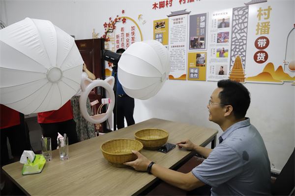 fe4cc1168b9a48d692c14b31d81ea898.png 三下乡41.png